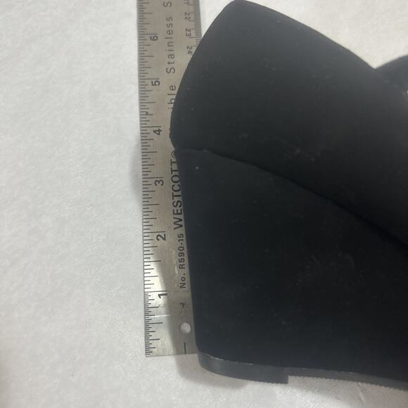 Y-Not Platform Wedge Strappy Sandals Heels Black Suede Woman Sz 7 Shoes Comfy - Picture 8 of 15